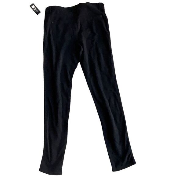 APT. 9 black jeggings w/ button fly closure - Picture 5 of 6